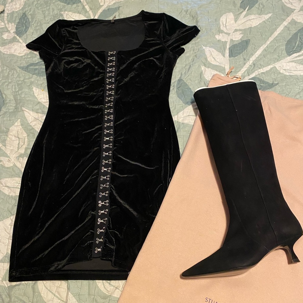 Elegant Black Velvet Dress